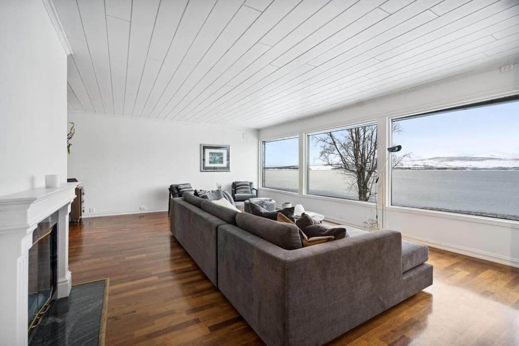 Hus Med Egen Strandlinje Tromsø Dış mekan fotoğraf